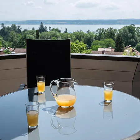 Sommerglueck, Ruhige Hoehenlage Mit Seeblick Daire